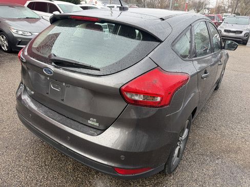Used 2016 Ford Focus SE image 5