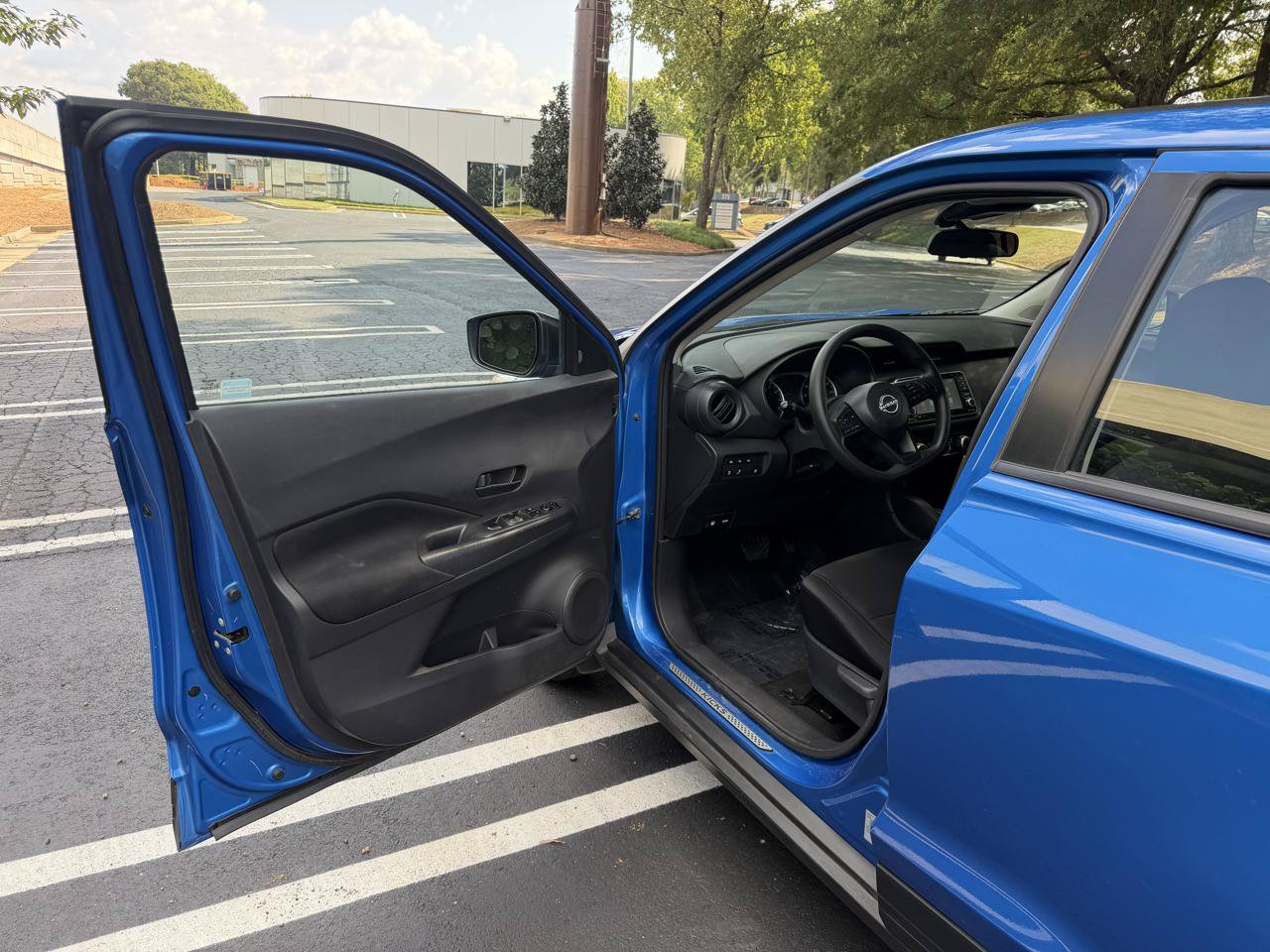 Used 2024 Nissan Kicks S FWD image 9