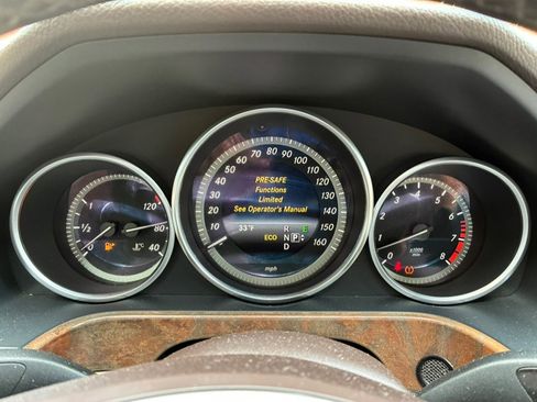 Used 2014 Mercedes-Benz E 350 4MATIC Sedan image 20