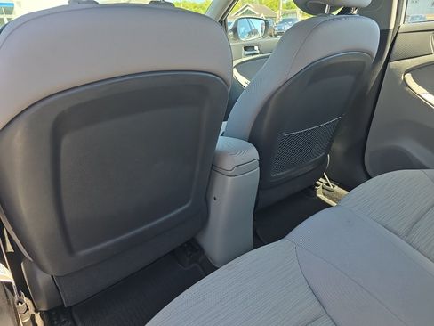 Used 2017 Hyundai Accent Value Edition FWD image 17