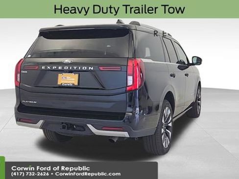 Certified 2025 Ford Expedition Platinum w/ Driver's Package AWD/4WD image 8