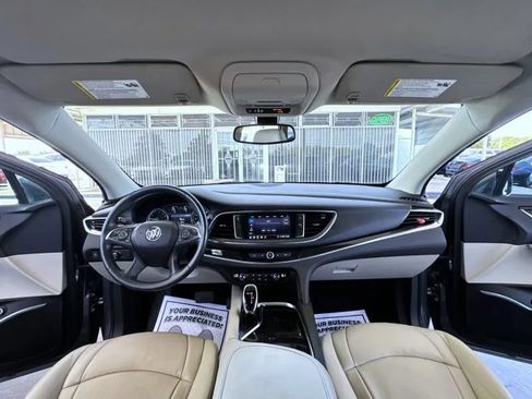 Used 2021 Buick Enclave Essence FWD image 17
