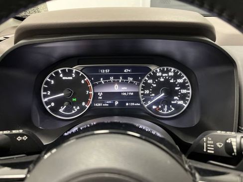 Used 2023 Nissan Rogue SL w/ SL Premium Package image 19