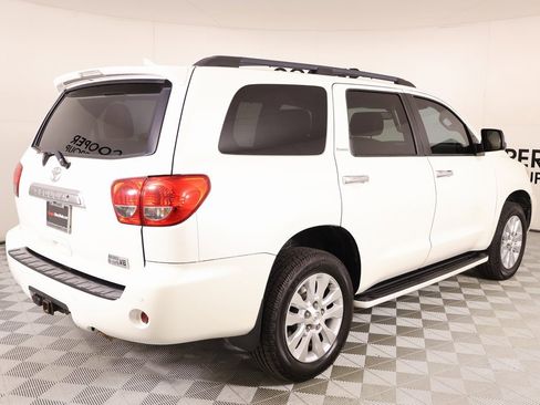 Used 2016 Toyota Sequoia Platinum image 23