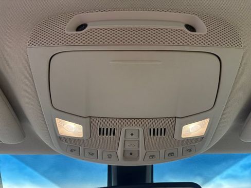 Used 2016 Lincoln MKX Reserve w/ Equipment Group 102A AWD/4WD image 21