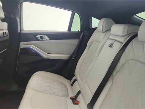 Used 2025 BMW X6 xDrive40i image 30