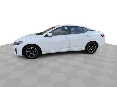 Used 2024 Nissan Sentra SV FWD image 7