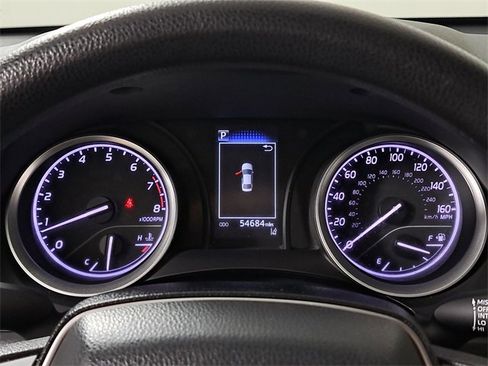 Used 2022 Toyota Camry LE image 27