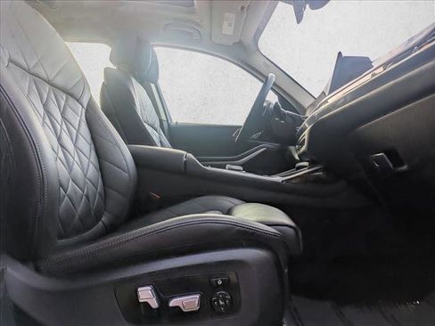Used 2023 BMW X7 xDrive40i image 23