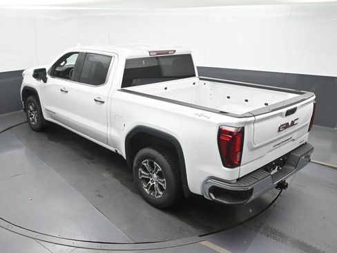 Used 2025 GMC Sierra 1500 SLT AWD/4WD image 37