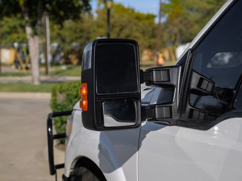 Used 2014 Ford F250 Platinum w/ FX4 Off-Road Package image 36