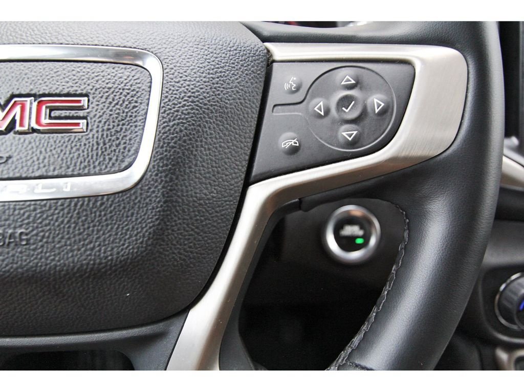 Used 2024 GMC Terrain Denali w/ Denali Premium Package AWD/4WD image 16
