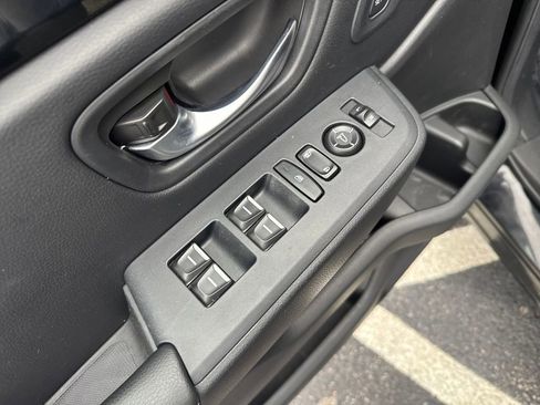 Used 2024 Honda Pilot Touring image 26