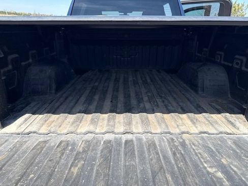 Used 2020 Chevrolet Silverado 1500 Custom w/ Custom Convenience Package AWD/4WD image 18