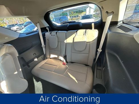 Used 2020 Ford Explorer XLT w/ Equipment Group 202A image 19