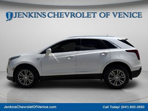 Used 2020 Cadillac XT5 Premium Luxury FWD image 9