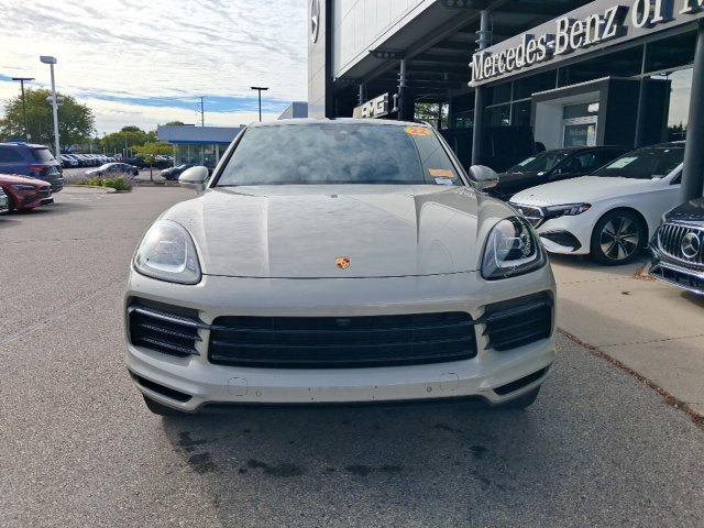 Used 2022 Porsche Cayenne Coupe AWD/4WD image 3
