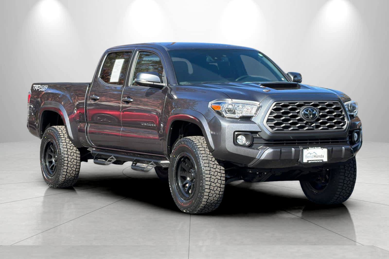Used 2021 Toyota Tacoma TRD Sport w/ Advanced Technology Package AWD/4WD image 9