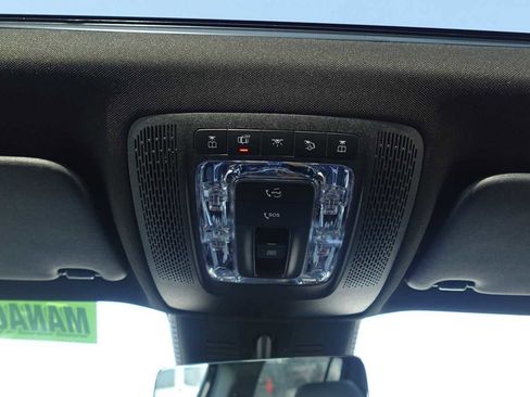 Used 2026 Mercedes-Benz GLB 250 4MATIC image 25