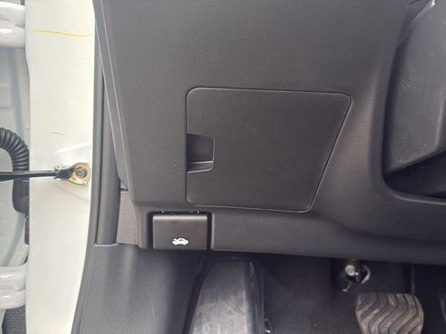 New 2026 Nissan Kicks S image 22