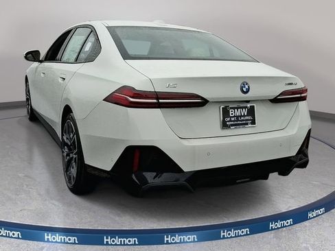 New 2026 BMW i5 eDrive40 w/ M Sport Package image 7