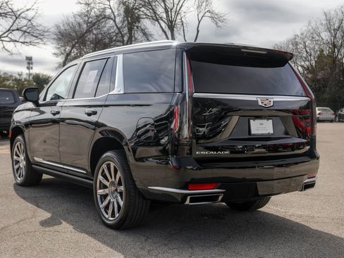 Used 2024 Cadillac Escalade Premium Luxury Platinum image 3