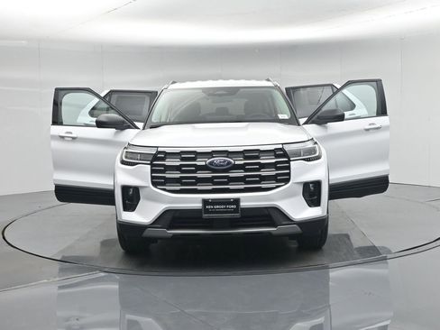 New 2026 Ford Explorer Active image 33