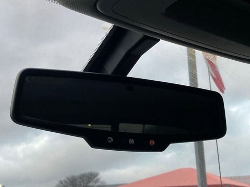 Used 2019 GMC Sierra 3500 SLT w/ Suspension Package, Off-Road image 24