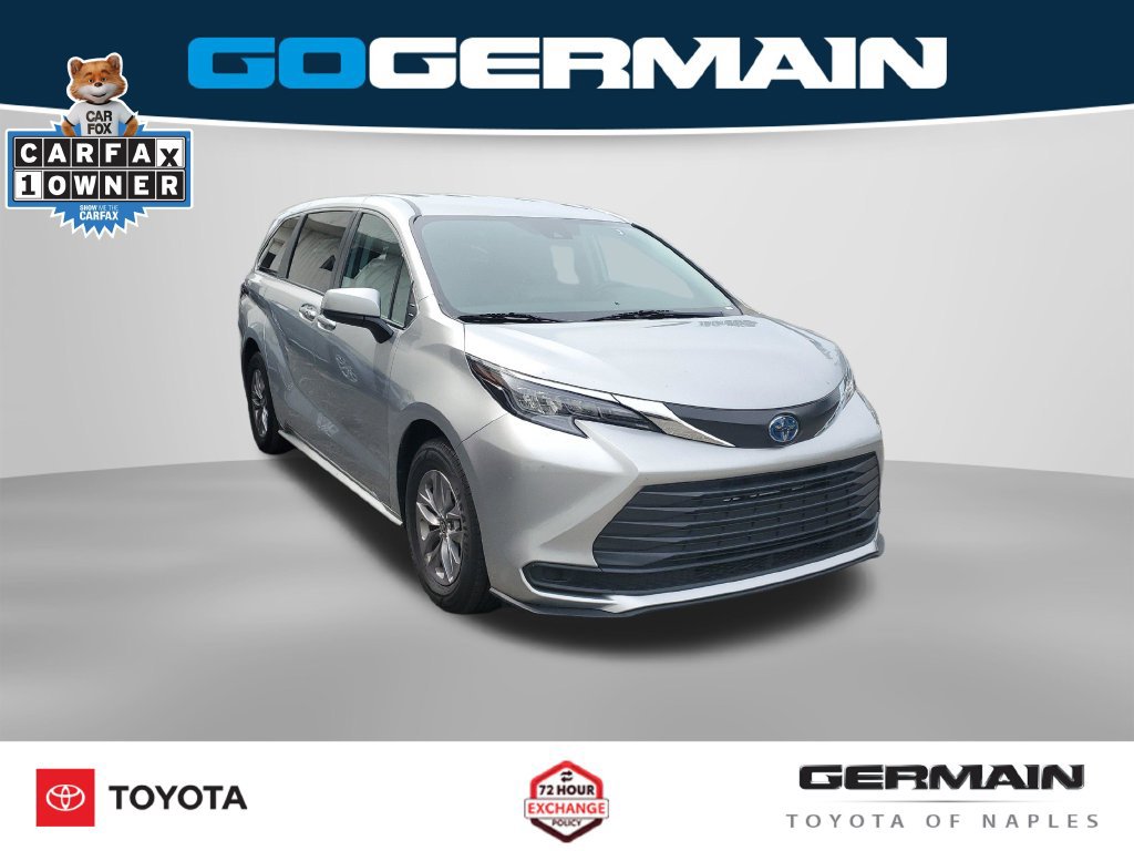 Used 2024 Toyota Sienna LE FWD image 5