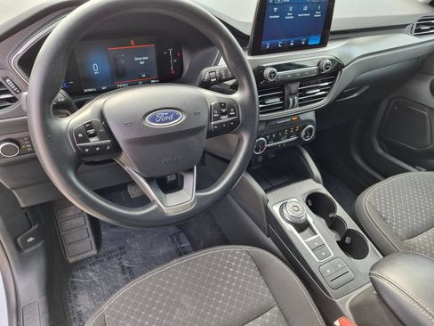 Used 2025 Ford Escape Active AWD/4WD image 14