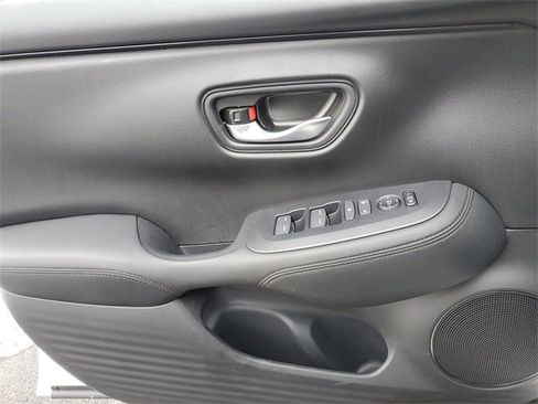 New 2026 Honda HR-V LX image 13