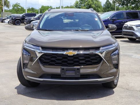 Used 2024 Chevrolet Trax LT w/ Driver Confidence Package FWD image 25