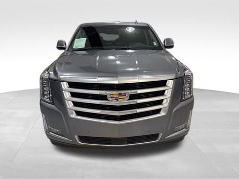Used 2019 Cadillac Escalade Premium Luxury image 2