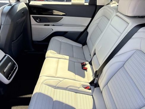 New 2026 Lincoln Nautilus Reserve AWD/4WD image 18
