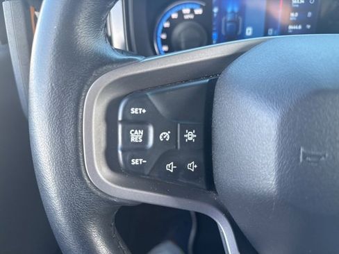 Used 2023 Ford Bronco Badlands image 19