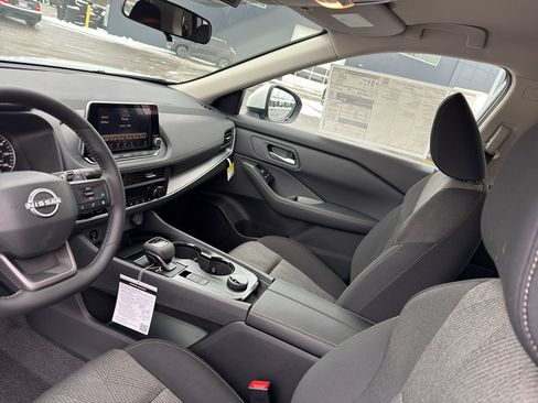 New 2026 Nissan Rogue SV image 25