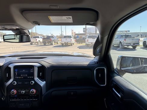Used 2022 GMC Sierra 1500 SLT image 16