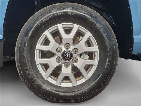 Certified 2026 Toyota Tacoma SR5 AWD/4WD image 29