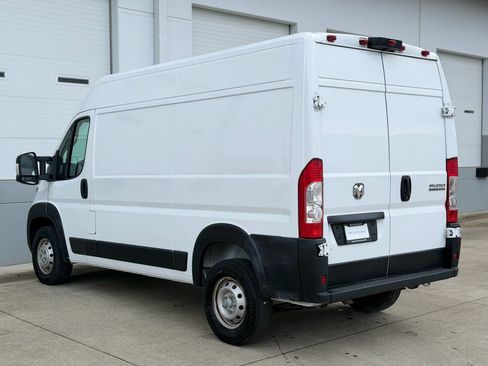 Used 2023 RAM ProMaster 1500 w/ Driver Convenience Group image 3