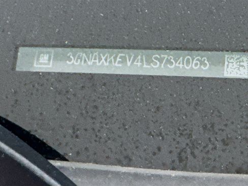 Used 2020 Chevrolet Equinox LT image 12