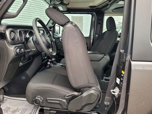 Used 2023 Jeep Wrangler Sport AWD/4WD image 14