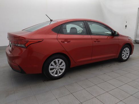 Used 2022 Hyundai Accent SE image 10