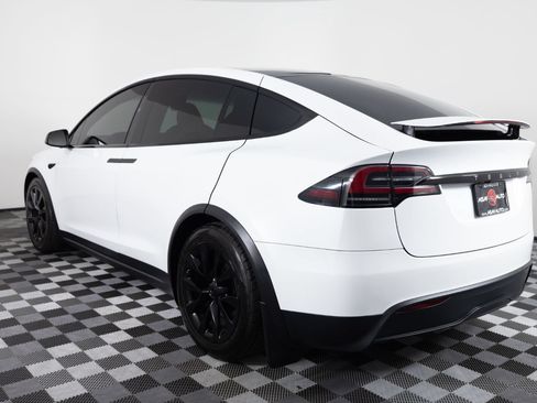 Used 2023 Tesla Model X AWD/4WD image 5