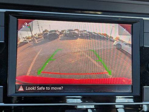 Used 2023 Volkswagen Jetta SE w/ Panoramic Sunroof Package image 14