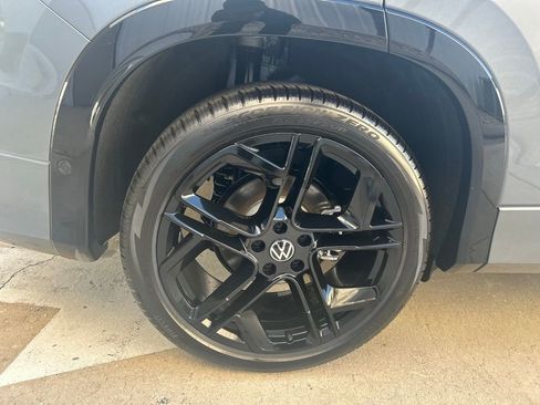 New 2026 Volkswagen Tiguan SE R-Line FWD image 25