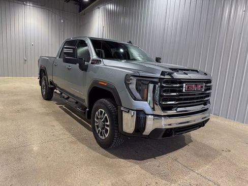 Used 2024 GMC Sierra 2500 SLE image 8