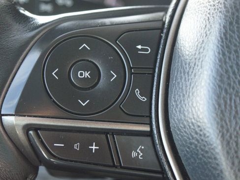 Used 2024 Toyota Camry SE image 7