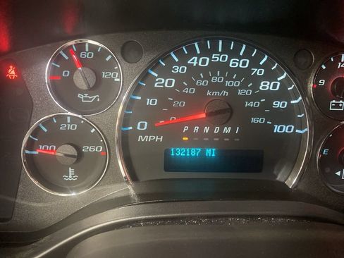 Used 2022 Chevrolet Express 2500 w/ Enhanced Convenience Package RWD image 14