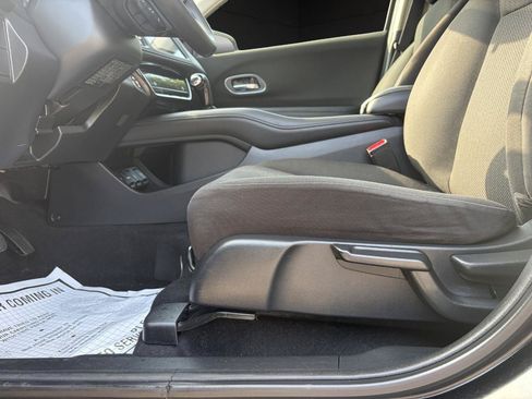 Used 2016 Honda HR-V EX image 25