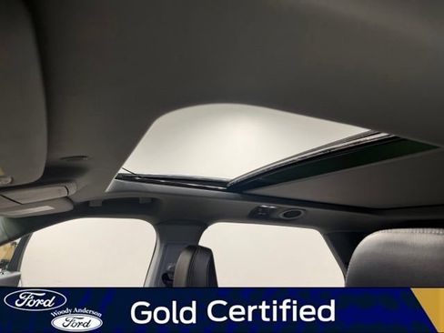 Certified 2023 Ford Explorer Limited w/ Limited Technology Package AWD/4WD image 18